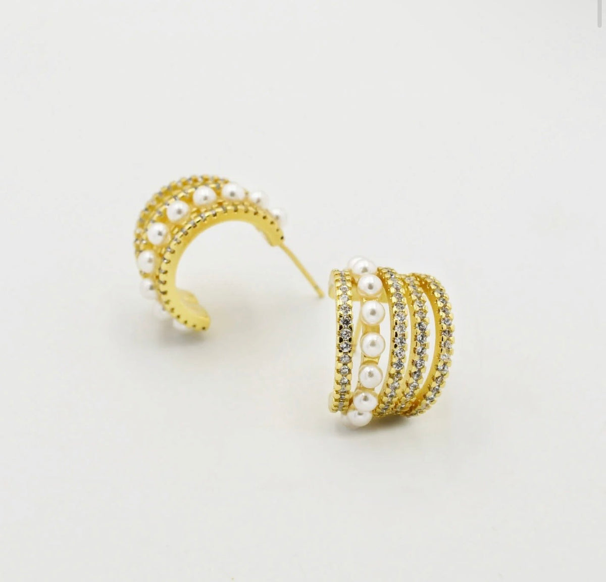 Treasure Jewels Gaia Pearly Gold Earrings